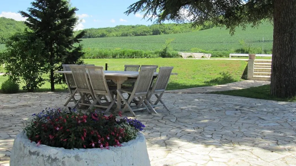 Bed and Breakfast Domaine Gajolles Bonas 3*,  Francja